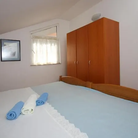 Апартаменты Katica - Comfort One Bedroom With Terrace And Sea View
